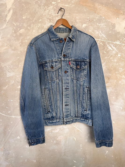 Vintage Levi's Denim Jacket – Size M